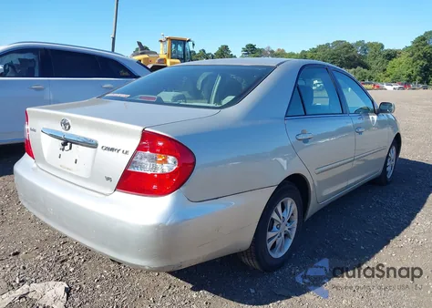 2004 Toyota Camry Le V6 from USA, damaged, VIN 4T1BF32K14U569957
